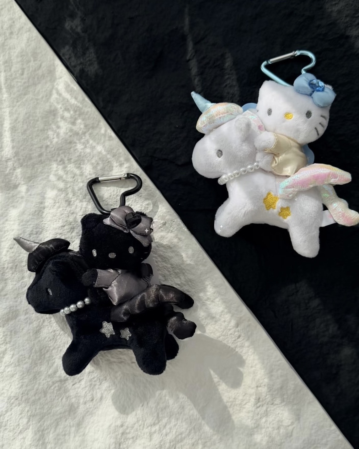 <日本限定> Hello Kitty Black 天鵝 獨角獸 吊飾 黑白