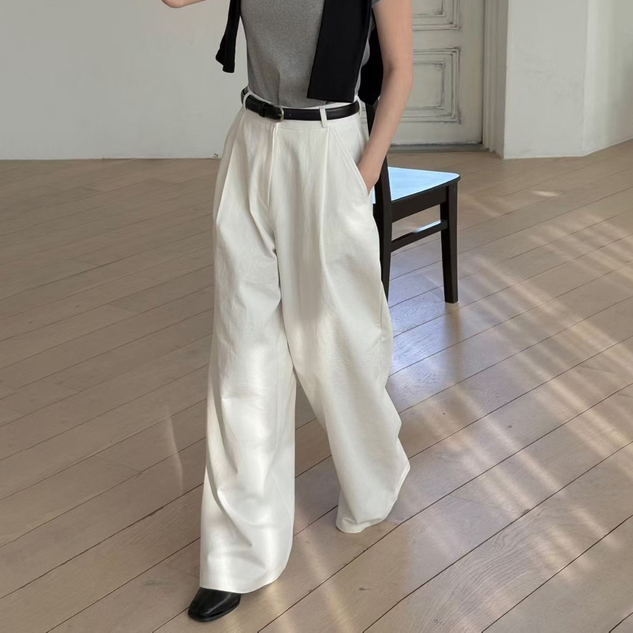 同色系單釦打褶造型挺版長褲-S-M / 3色