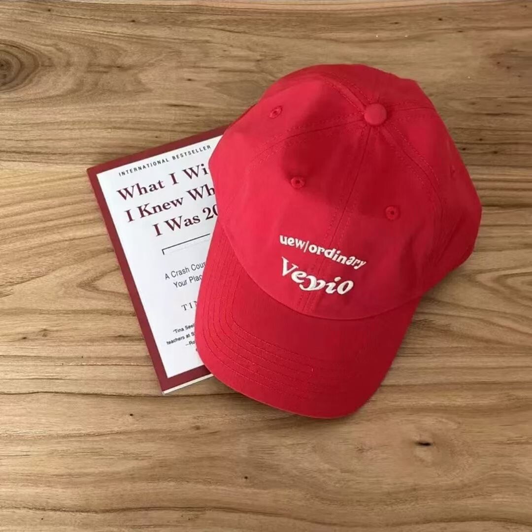 配色veyio刺繡字母老帽 / 6色