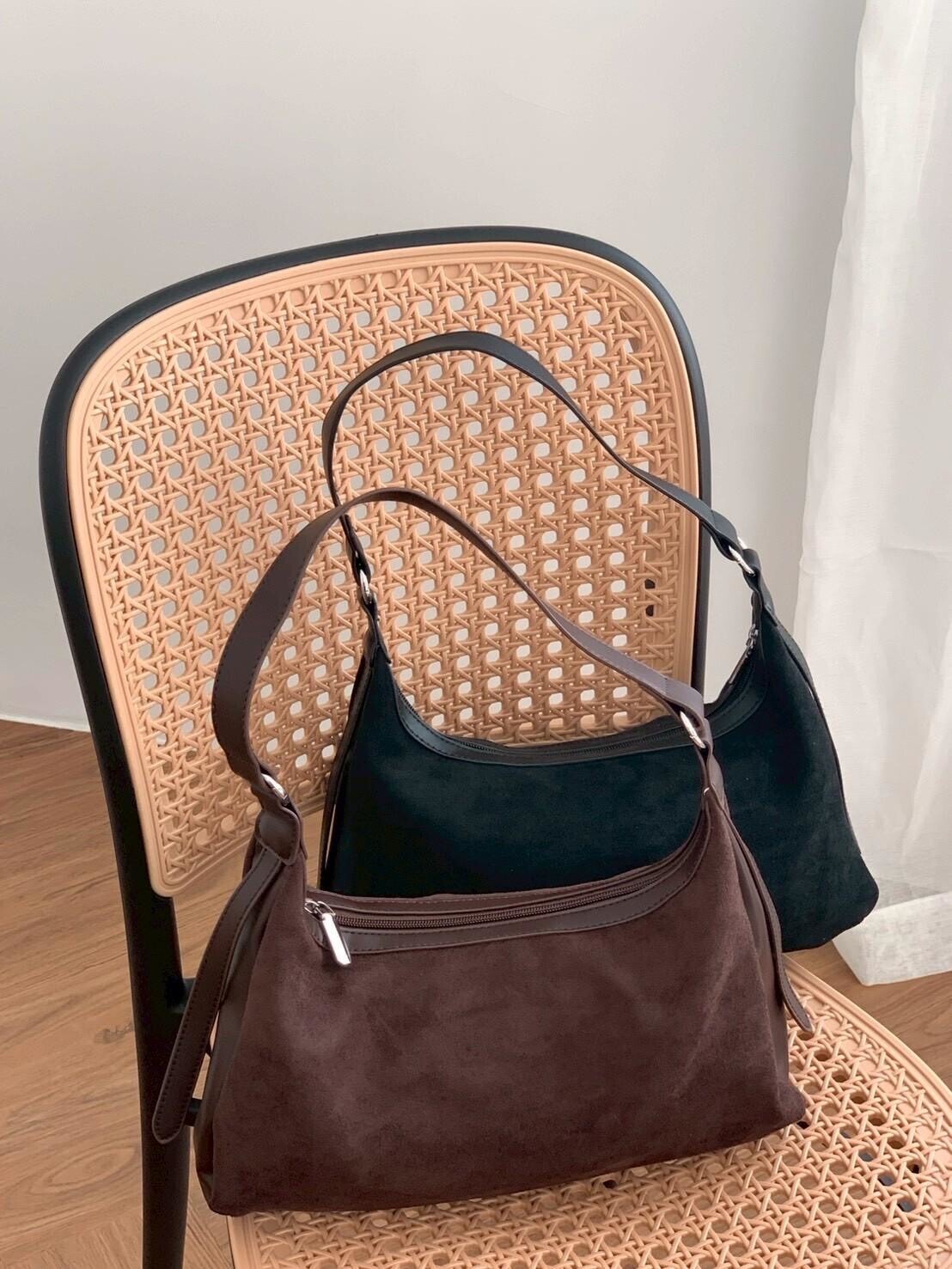 拼接皮革肩背包