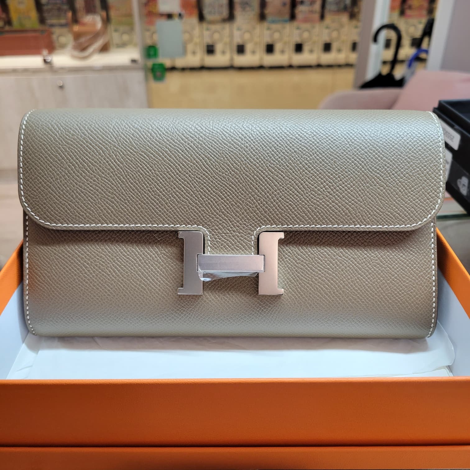 99%/UNUSED HERMES CONSTANCE TO GO ETOUPE CK 大象灰銀扣