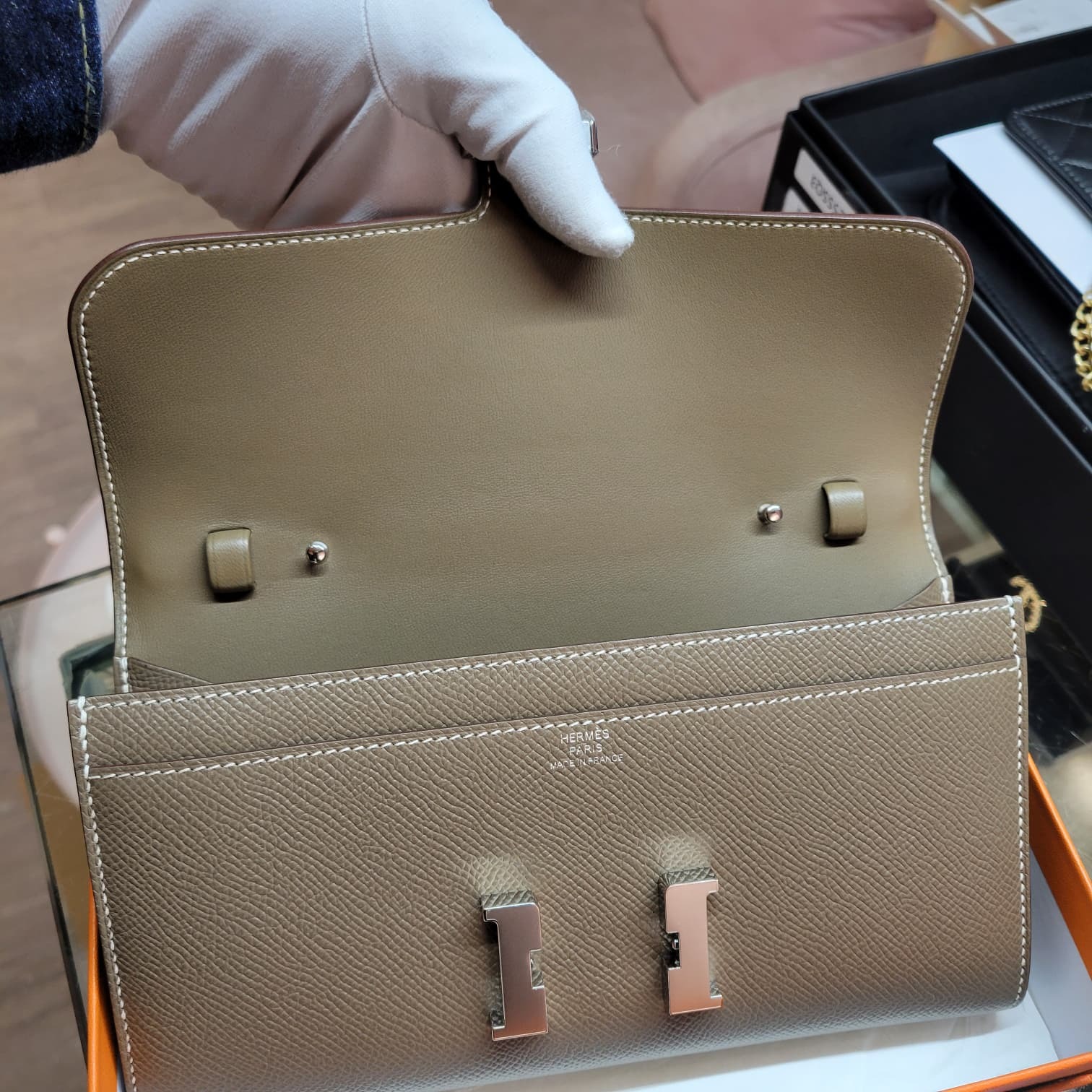 99%/UNUSED HERMES CONSTANCE TO GO ETOUPE CK 大象灰銀扣