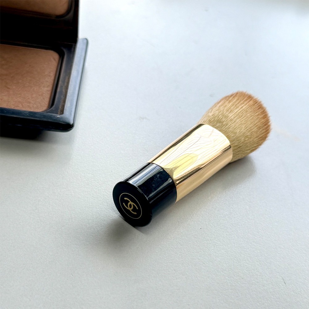 CHANEL 粉底液/腮紅兩用刷 (專櫃)
