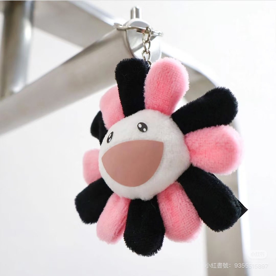 激罕 村上隆 x BlackPink 小花花掛飾