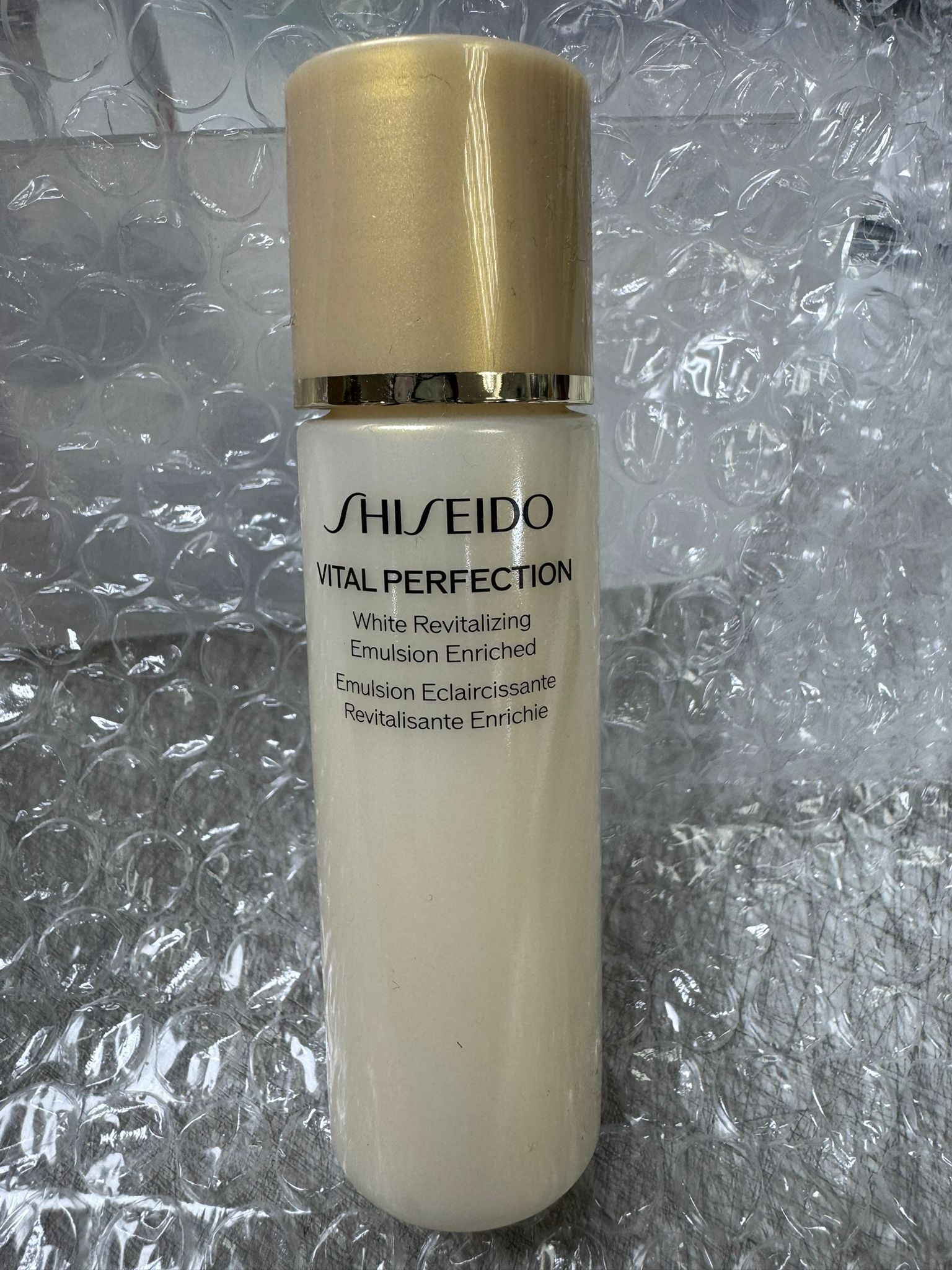 4G322 Shiseido 美白抗紋滋潤乳液 30ml exp : 16/05/2026