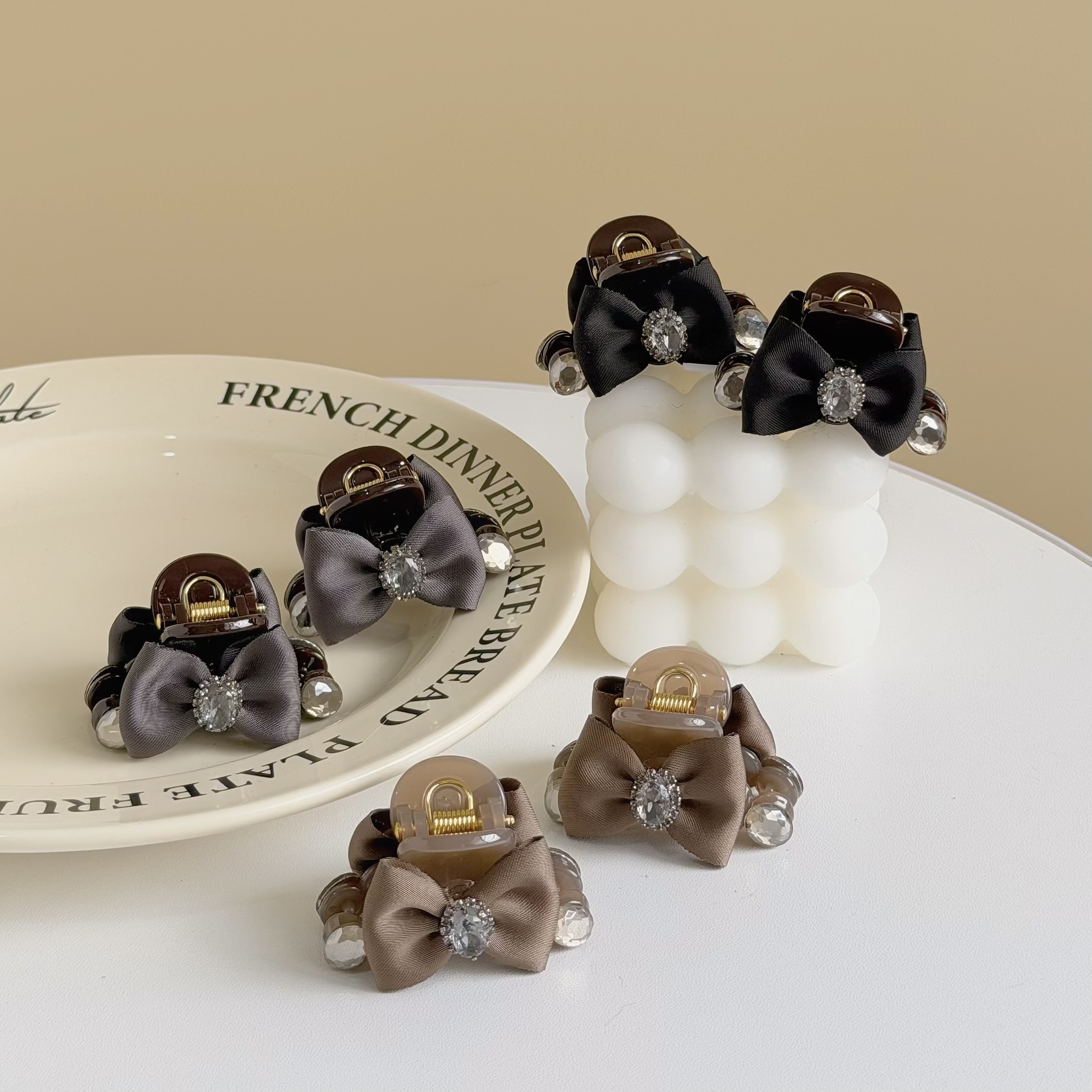 W102水鑽緞面蝴蝶結抓夾（單支）