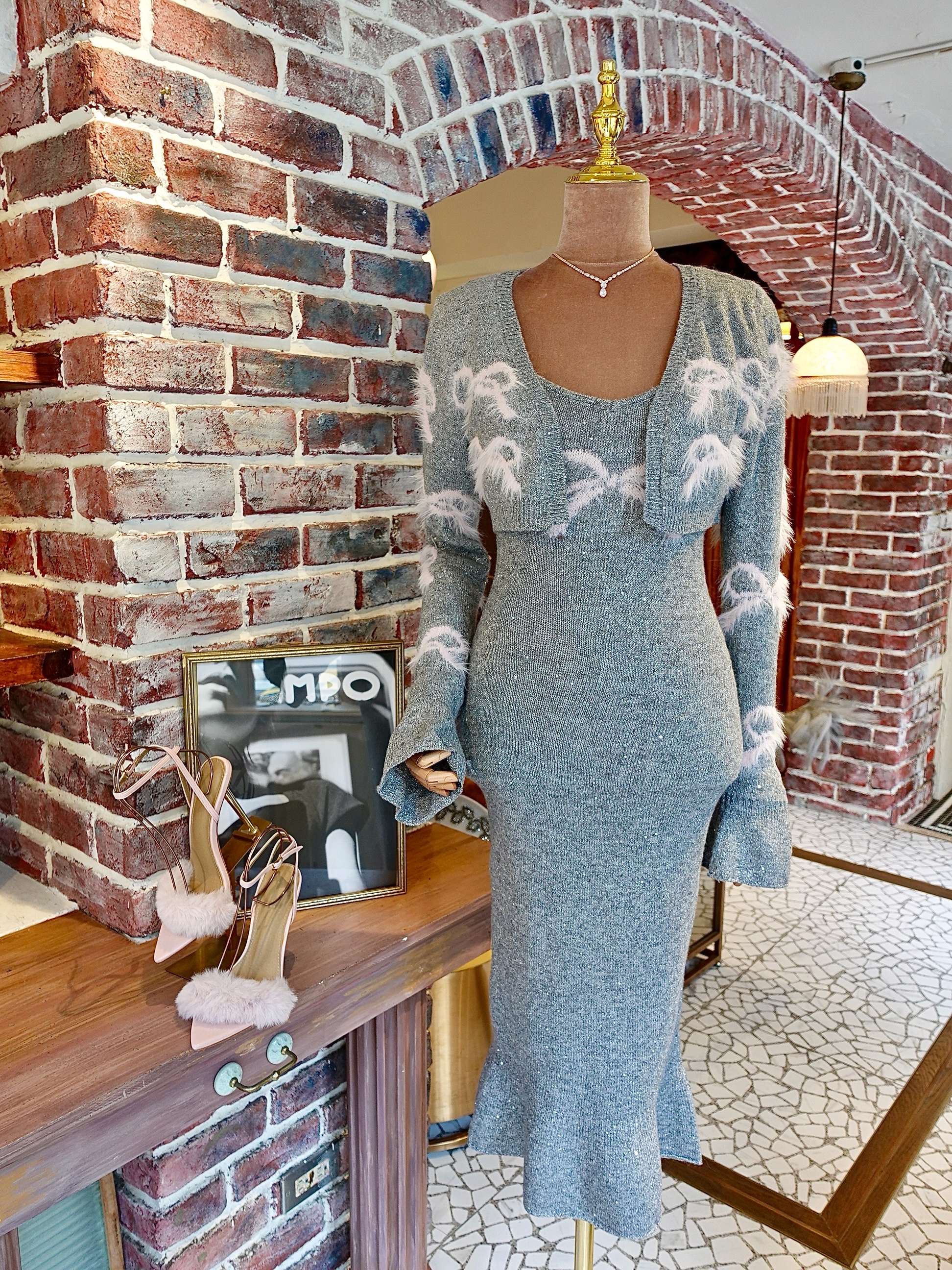 Love Bow淺灰白色蝴蝶結緹花針織亮蔥洋裝+外套套裝