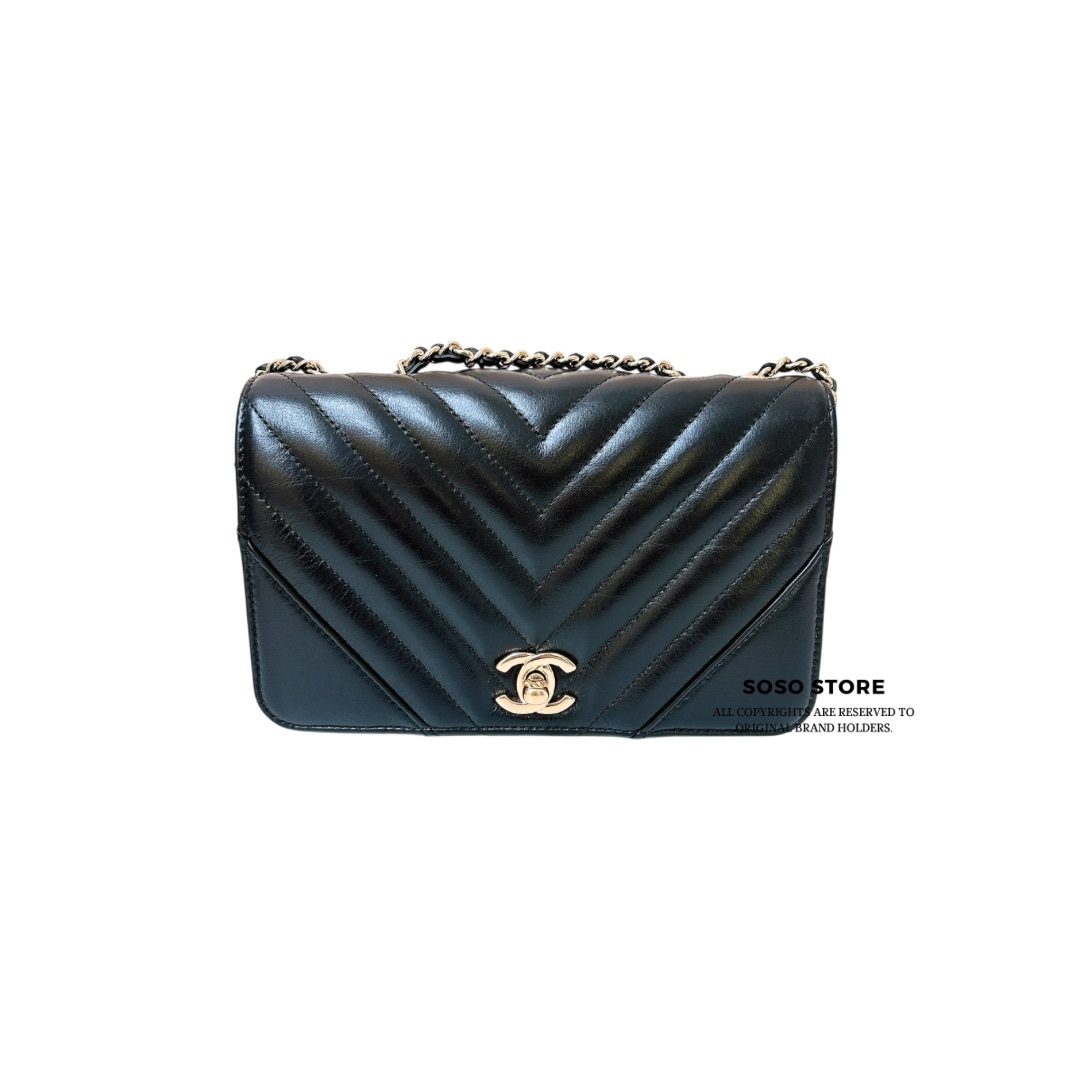 Statement Chevron Flap Bag - Black - Ghw