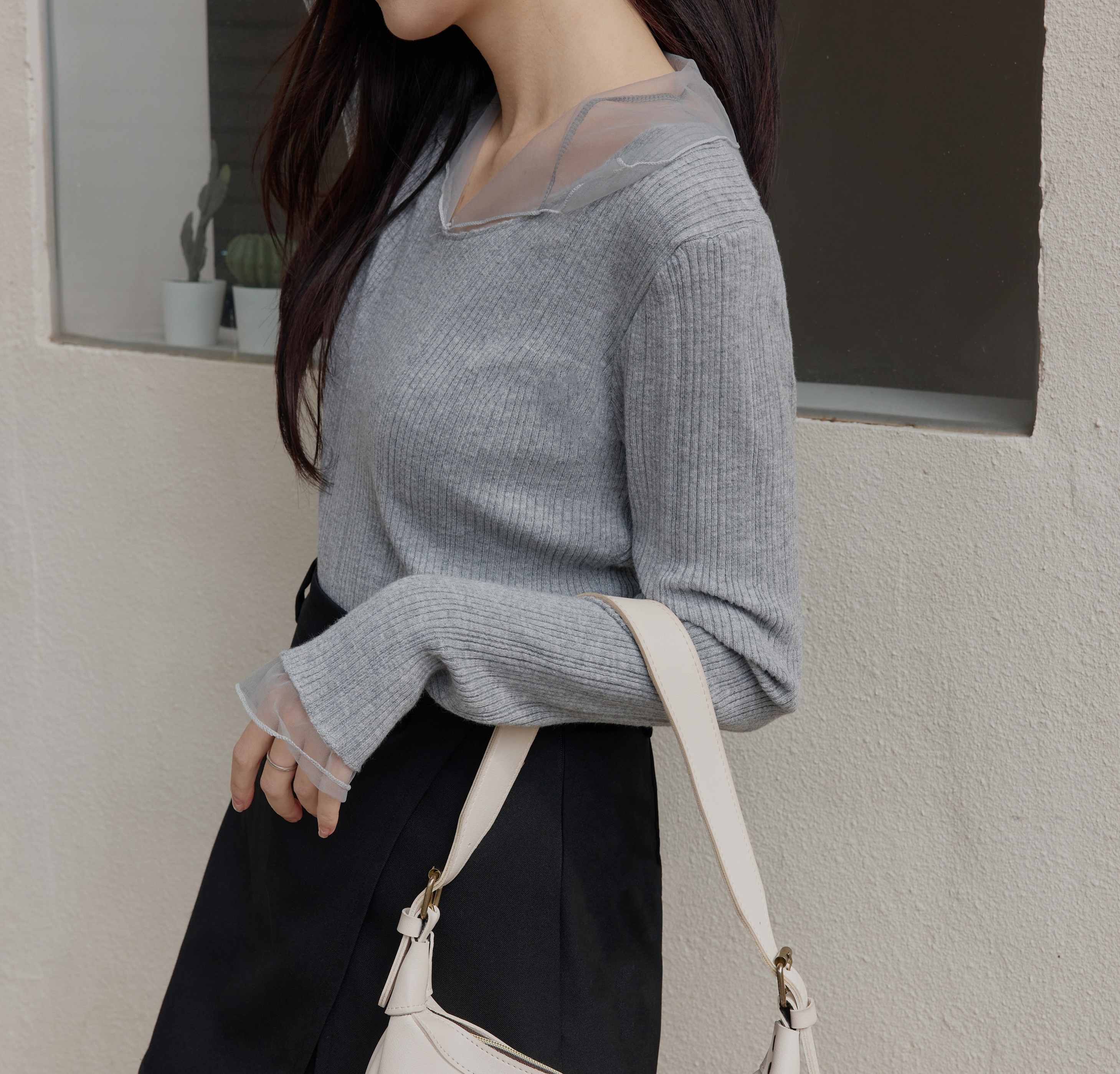 雙層透紗坑紋上衣