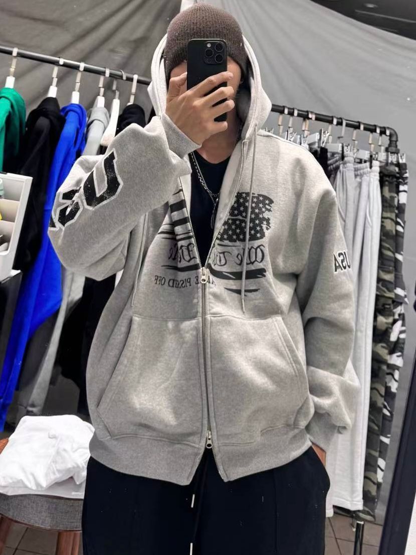 英文字圖案連帽拉鍊外套(薄抓毛底) MUJEUN-001JK