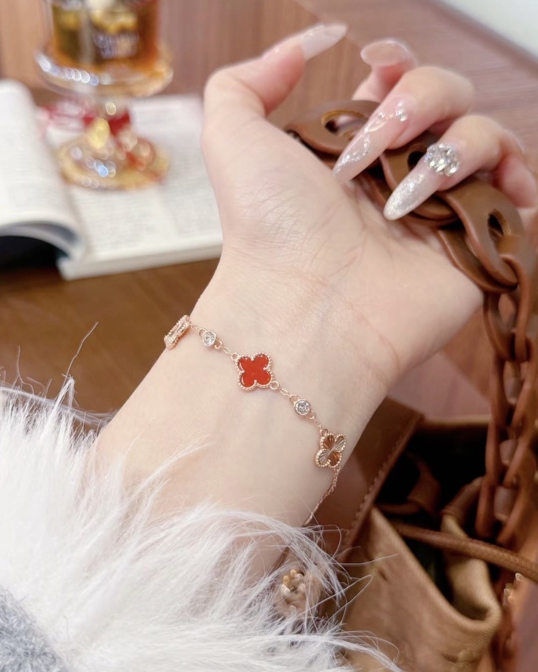 LIYI x Swarovski 施華洛世奇 水晶 幸運四葉草手鍊 爆閃 ins風 簡約實用高級感 時尚百搭