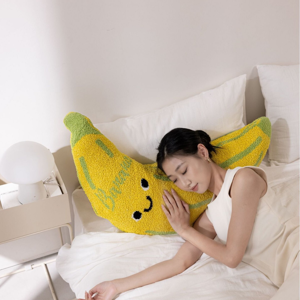 《6586》微笑香蕉針織大抱枕