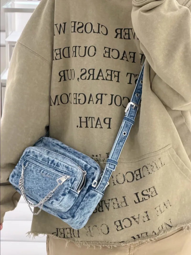 CHARLES & KEITH 26 春新款 小CK 復古牛仔系列 包包