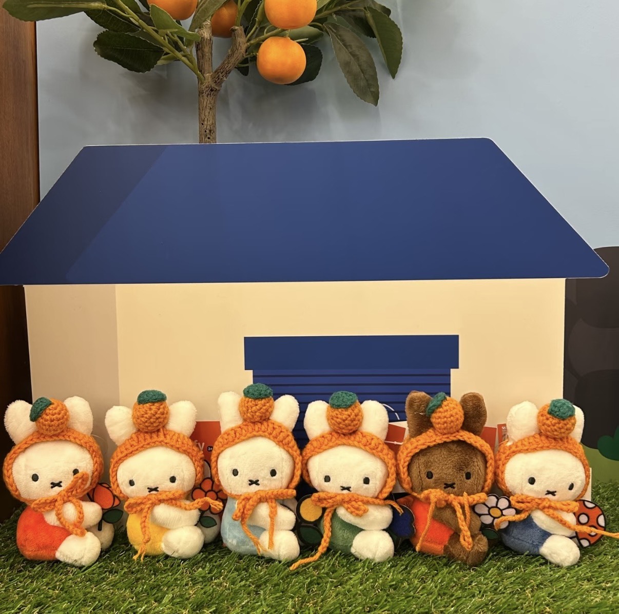 韓國濟州島限定 !!  Miffy 米菲戴大橘子帽 毛絨吊飾玩偶