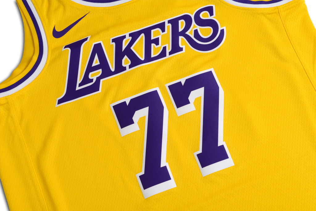 Nike 洛杉磯湖人隊 Luka Doncic 經典配色版 Swingman 球衣