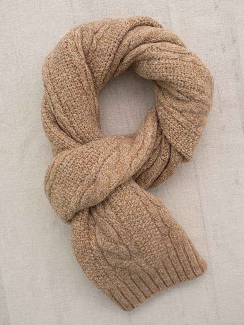 溫甜麻花針織圍巾