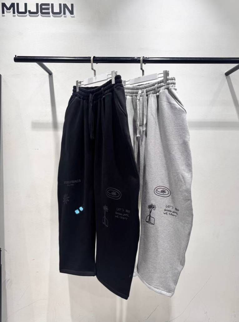 英文字圖案運動褲 MUJEUN-004P