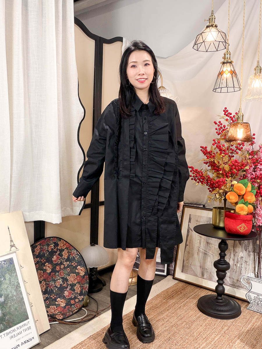 開倉低至半價😱FINALSALE📣 全開胸扣鈕．RUFFLE邊．恤衫料TOP【不設退換】