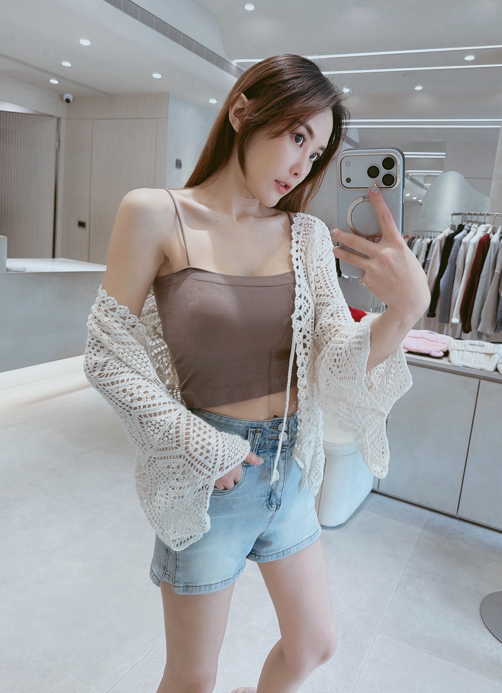 前綁緹花菱格衣+罩杯背心