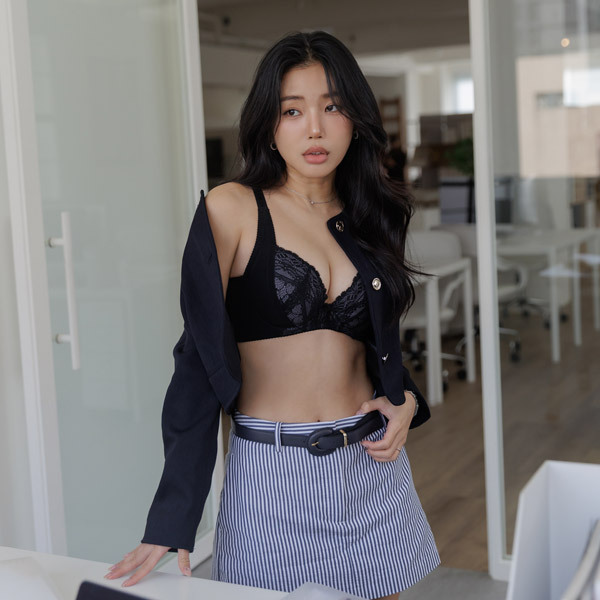 極致登峰☼提托立挺美胸內衣 B.C.D.E罩