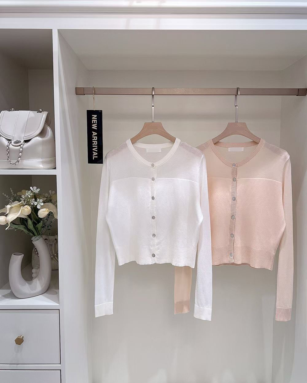 上下同色系拼色圓領排釦上衣罩衫 / 2色