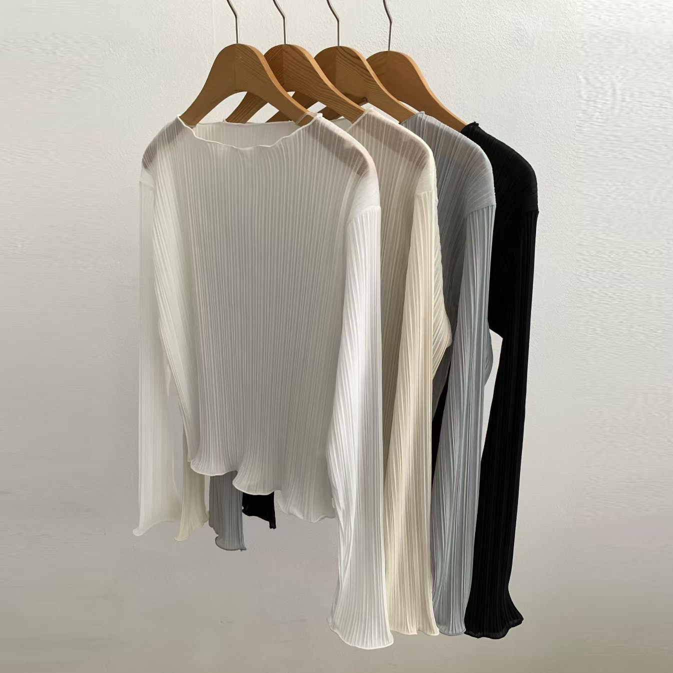 透膚直線織紋感木耳捲邊長袖上衣 / 4色