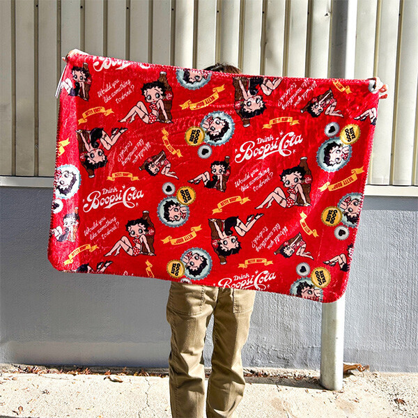 [Betty Boop Street]  紅色膝蓋毯 抓絨