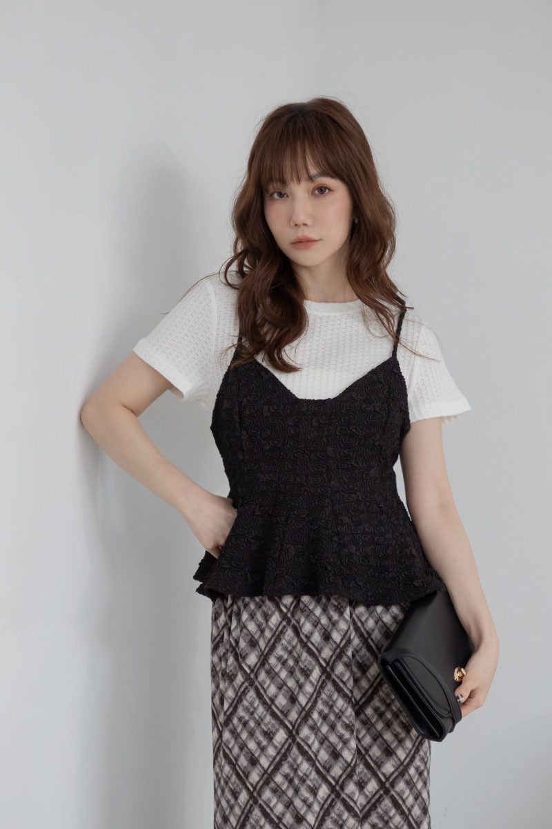 立體緹花傘擺細肩帶背心