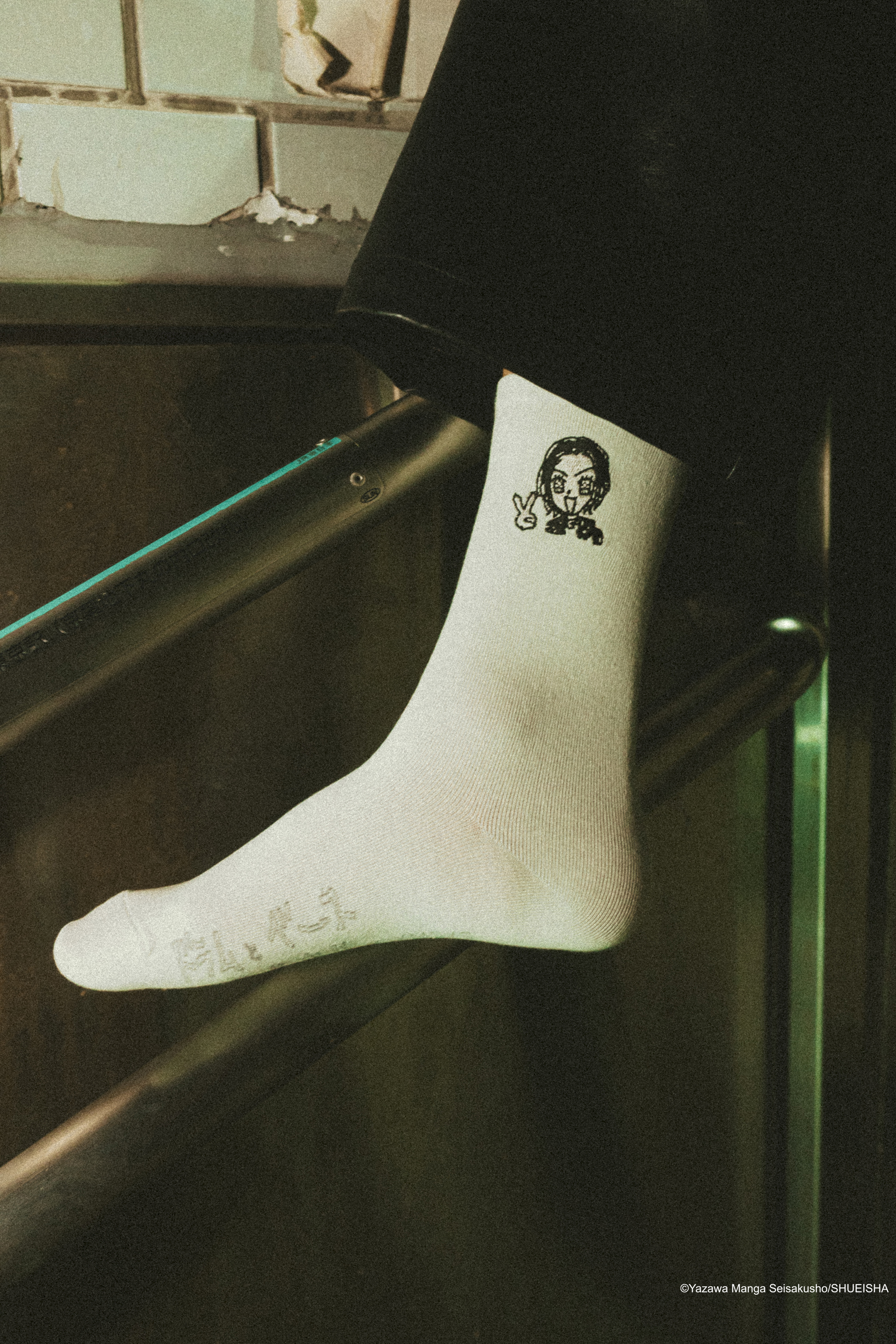 募集中塗鴉 襪子