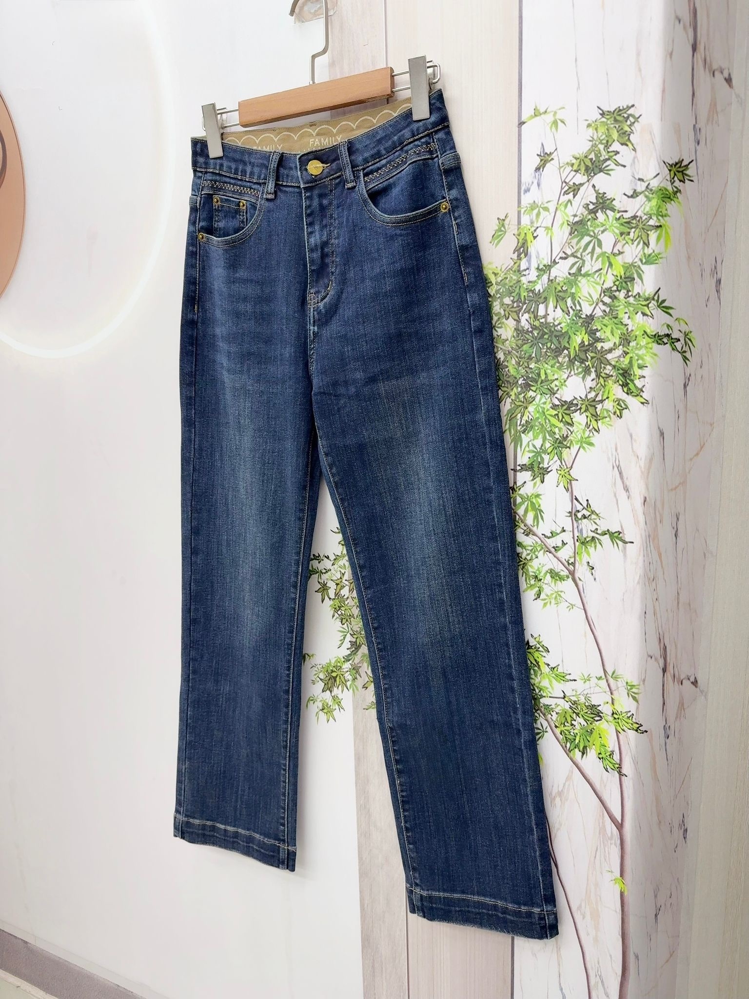 Mar 直腳型牛仔褲～145AU