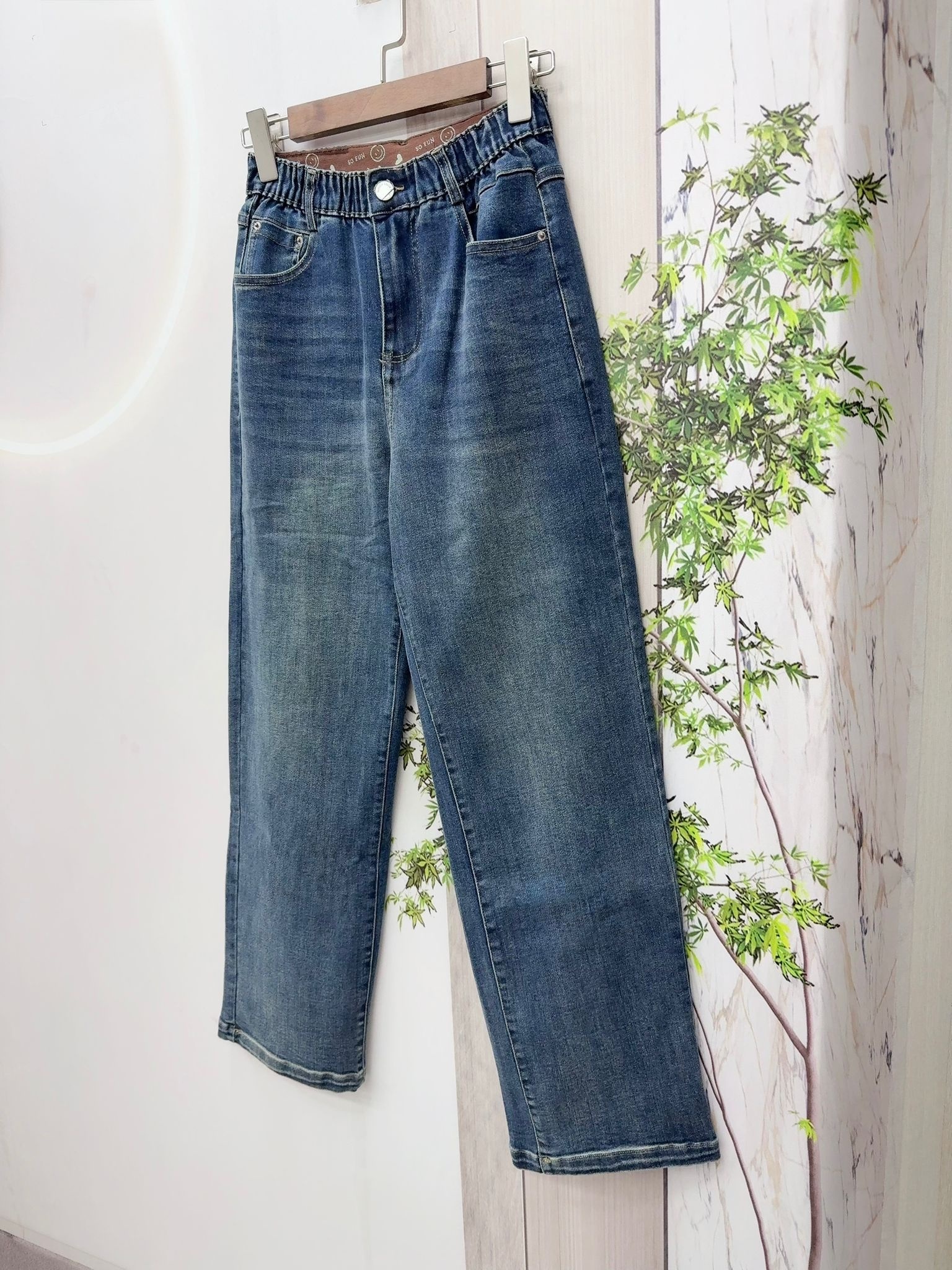 Mar 直腳型牛仔褲～147AJ