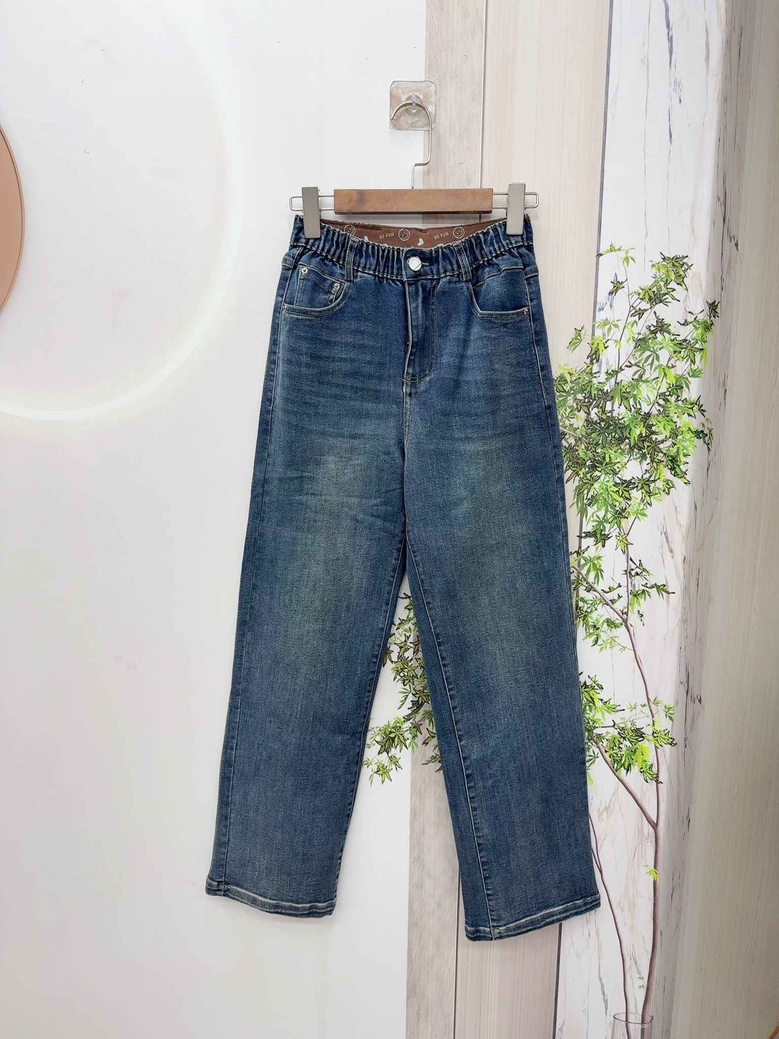 Mar 直腳型牛仔褲～147AJ