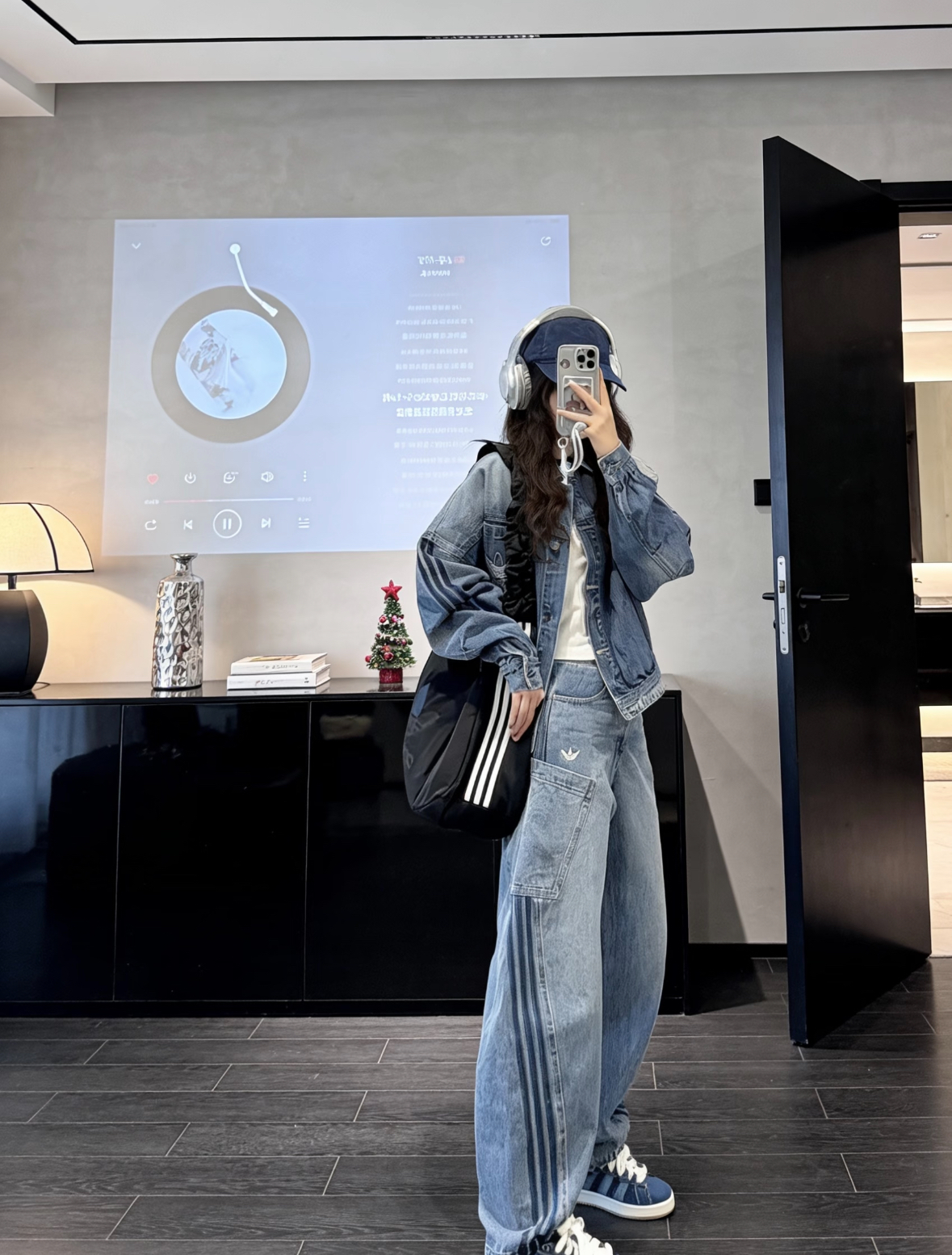 代購-Adidas originals DENIM JOGGERS 寬松舒適休閒牛仔褲 女款