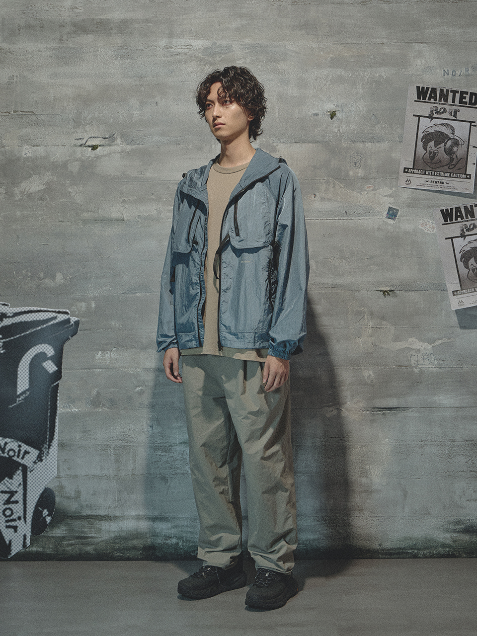 NOIR 多功能輕量機能外套