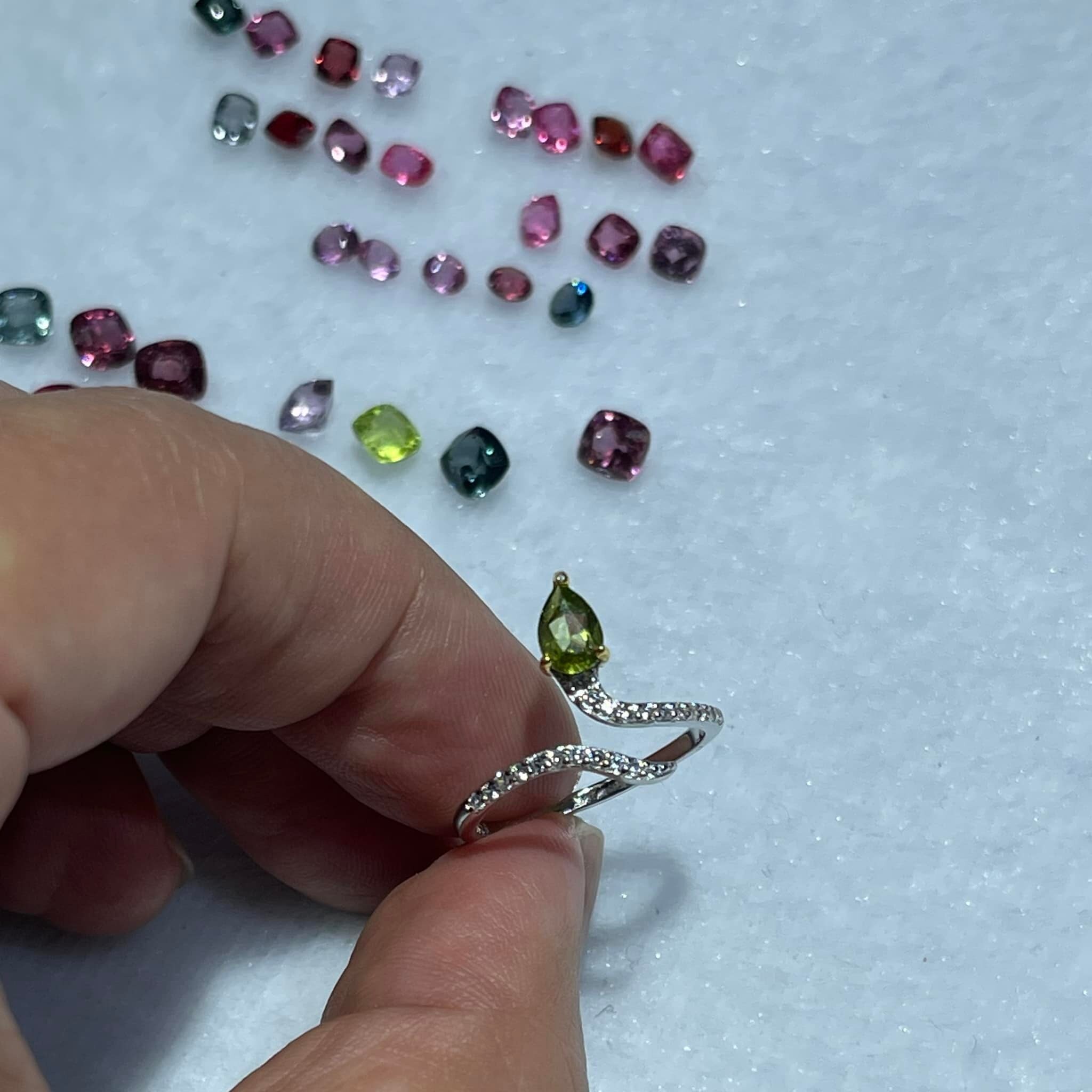 天然蛇型橄欖石純銀戒指