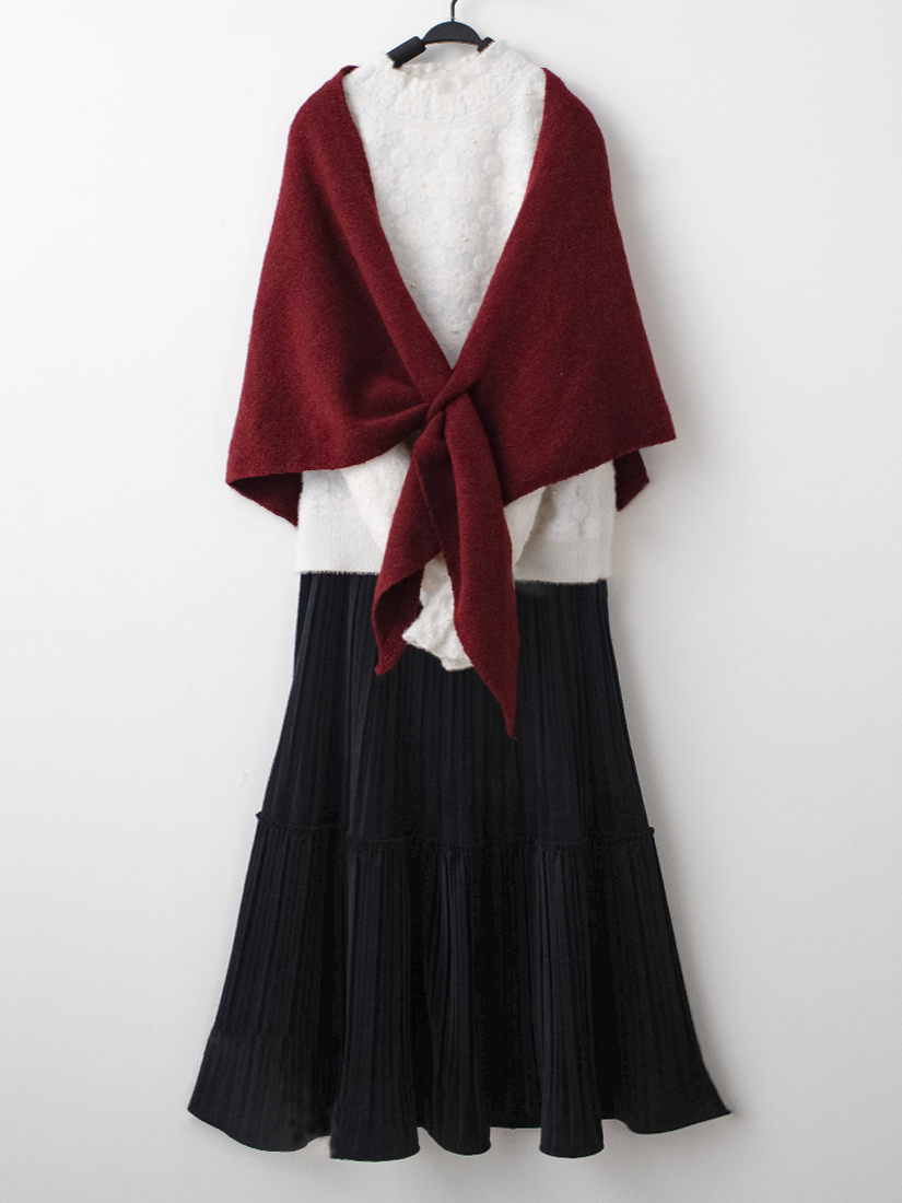 蕾絲珍珠針織上衣紋理剪接壓褶絨裙