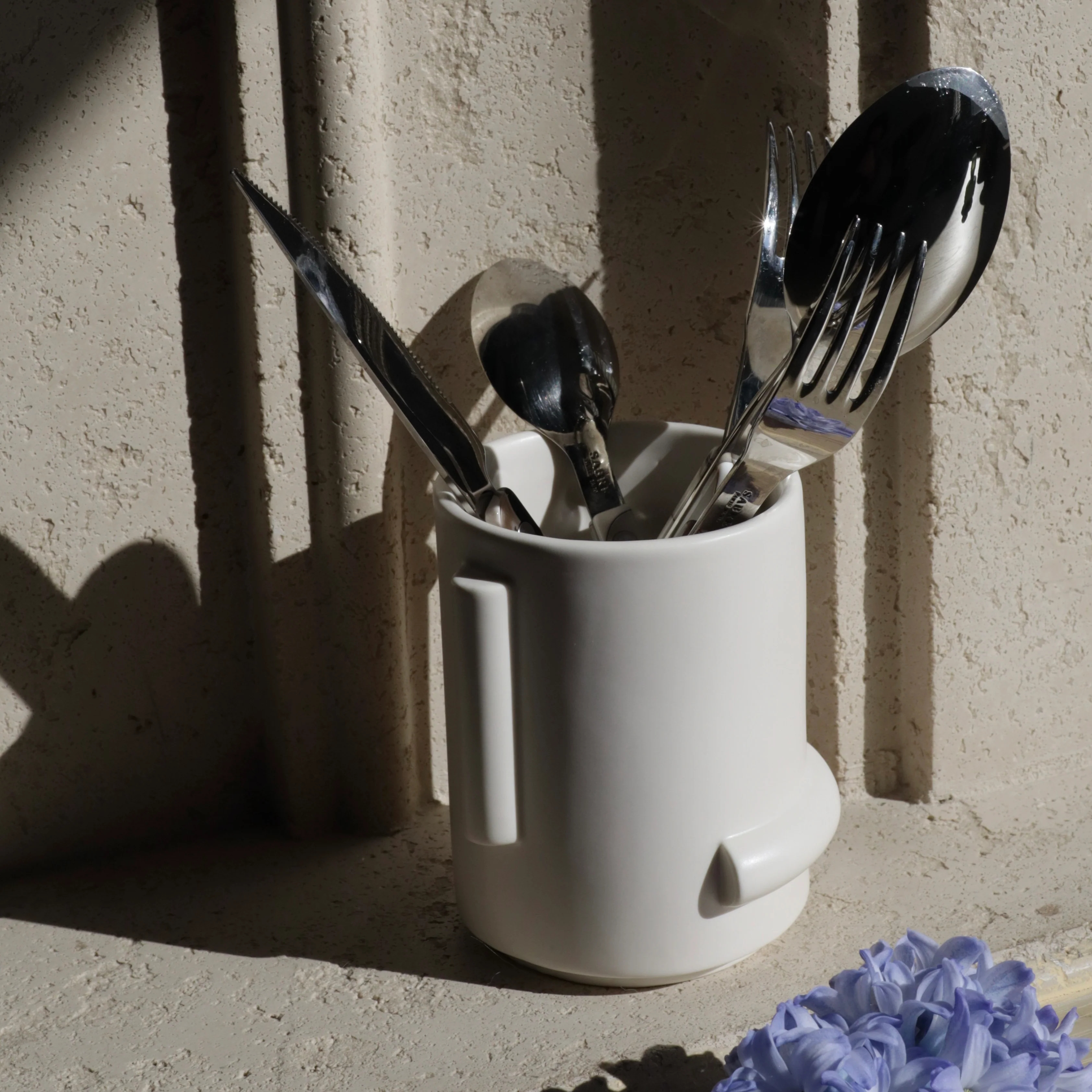 High gloss-水杯，白色款，可作為飲料杯，也可作為餐具收納杯，多功能用途