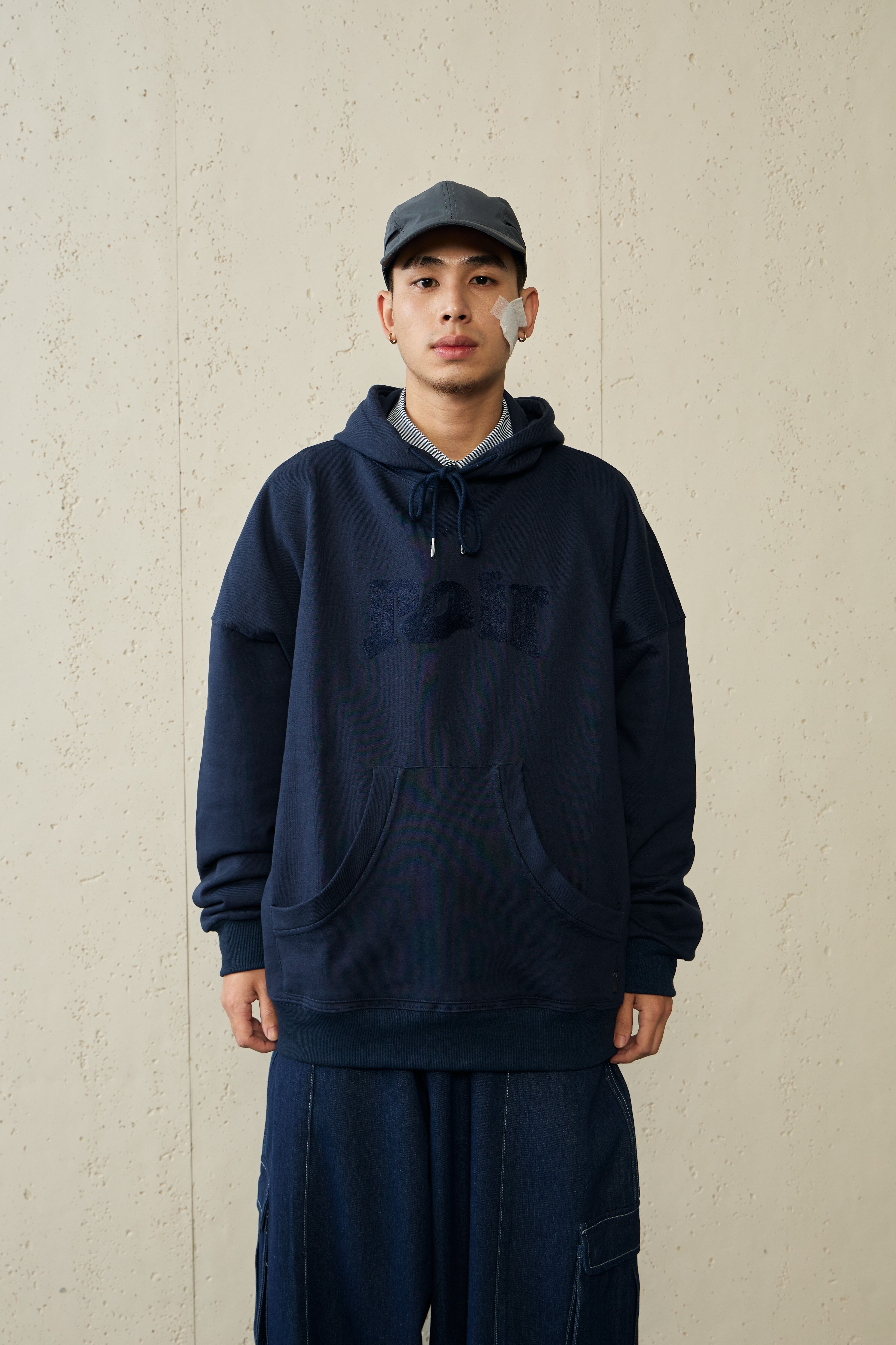 NOIR 特殊繡花工藝帽TEE