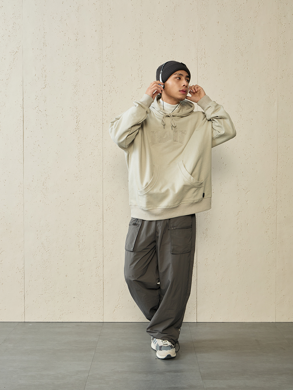 NOIR 特殊繡花工藝帽TEE