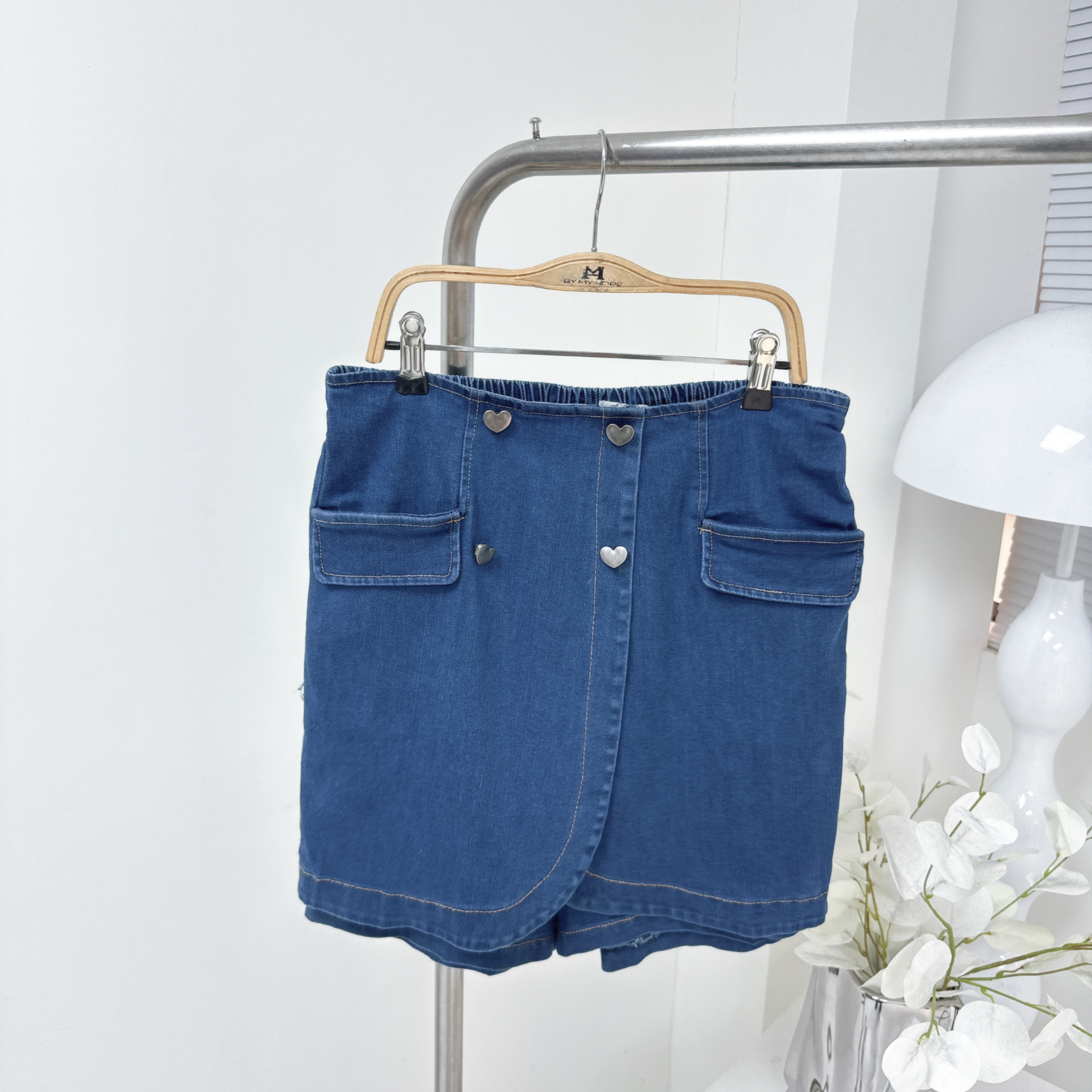【廠家制】後橡筋腰心心鈕牛仔半裙