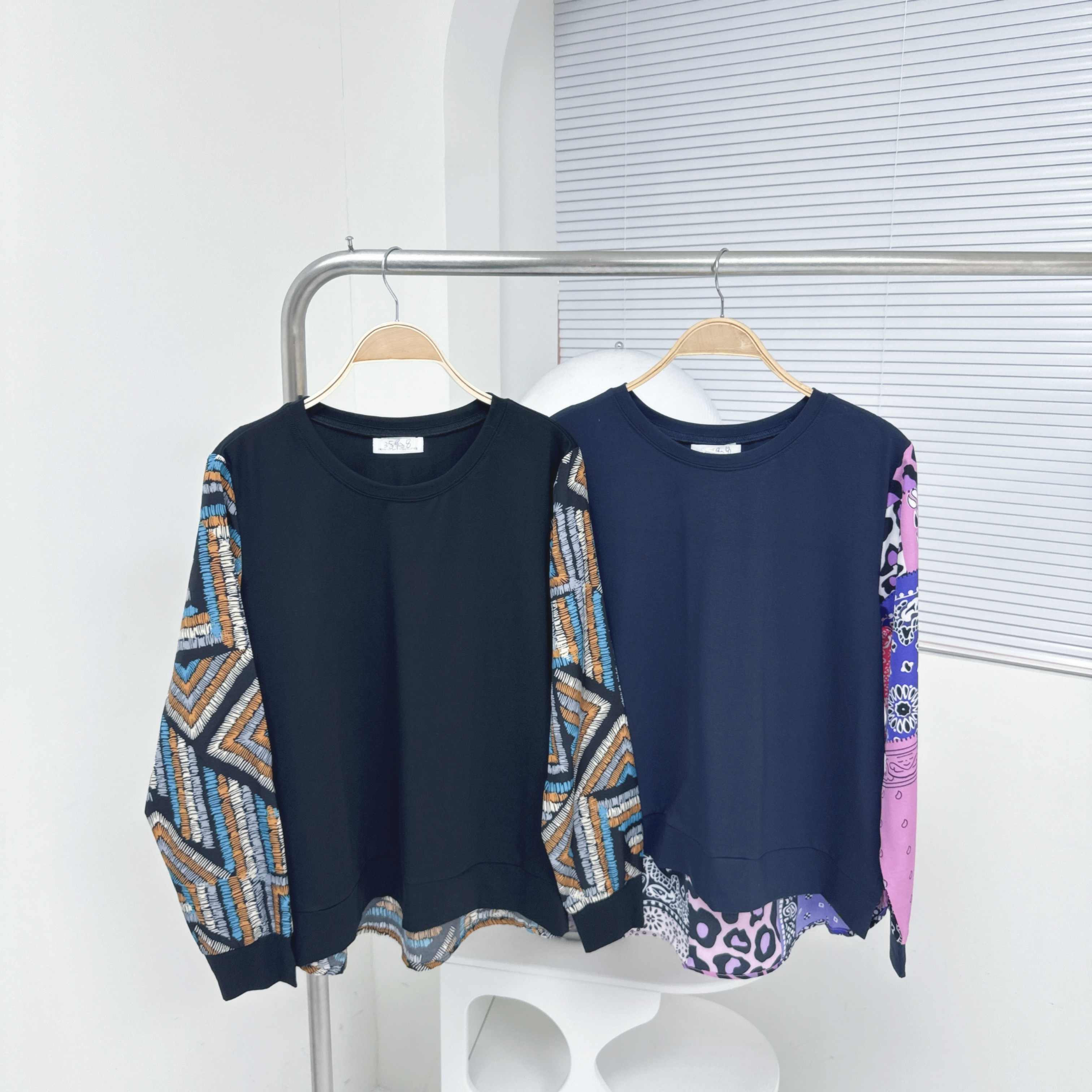 【廠家制】後拼花布長袖TOP