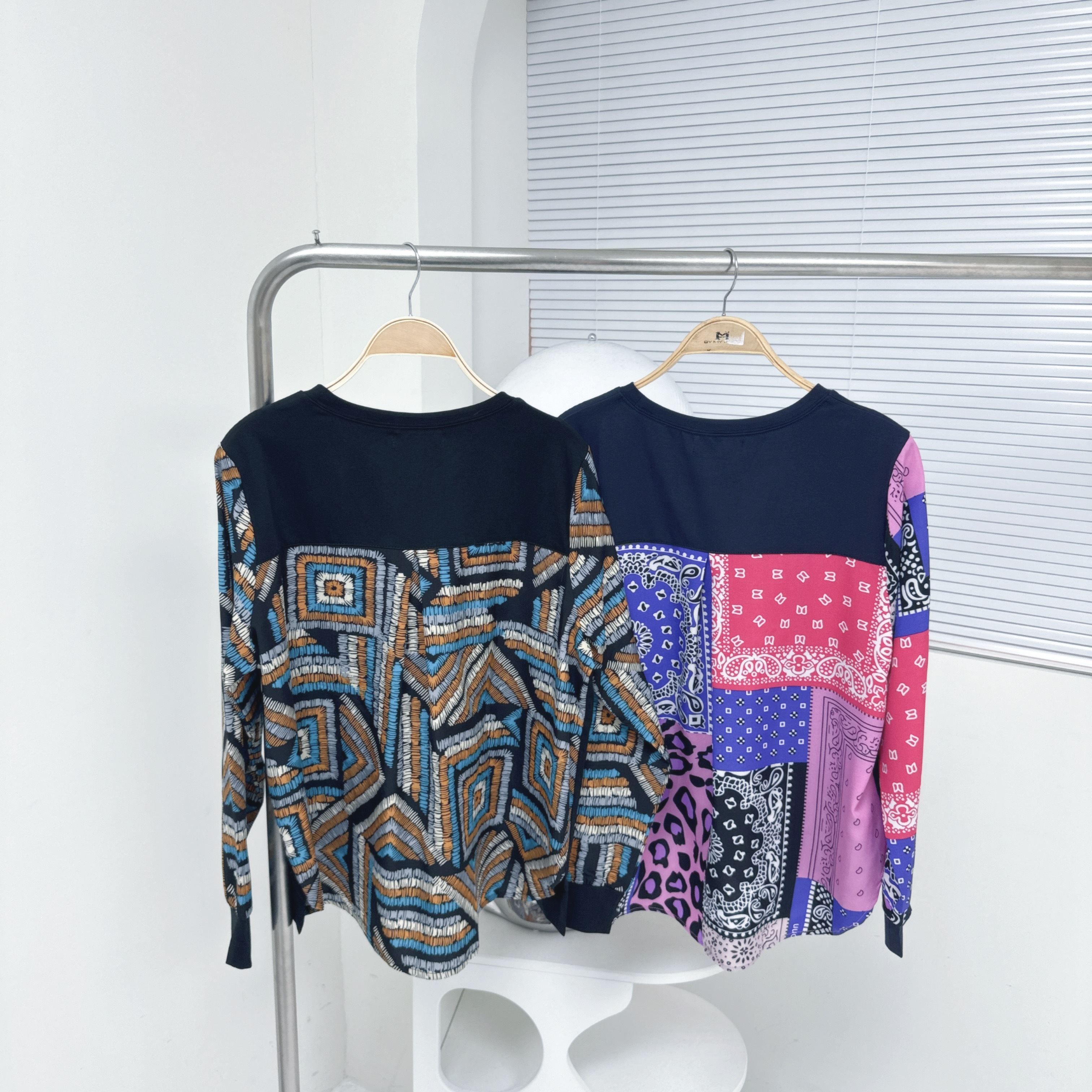 【廠家制】後拼花布長袖TOP