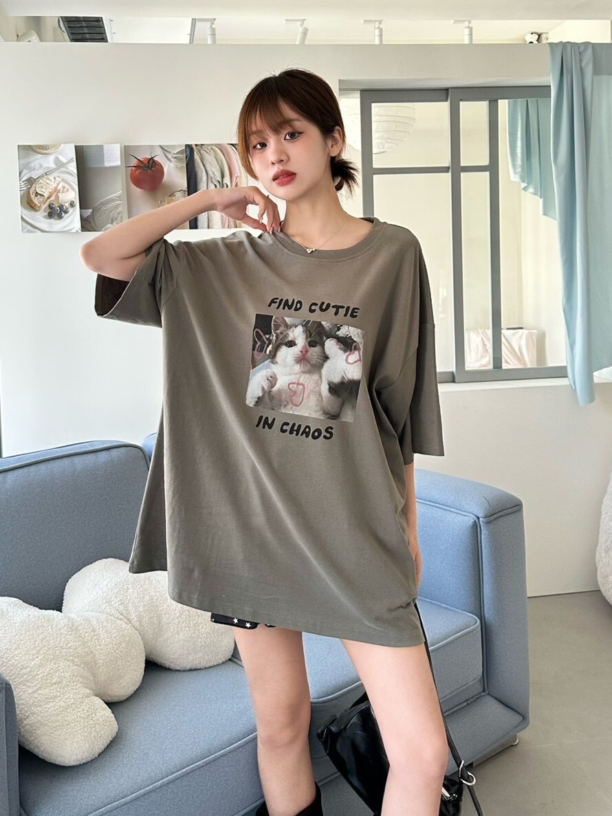 尋獲cutie cat⁺‧*♡ 磨毛挺版寬鬆大tee