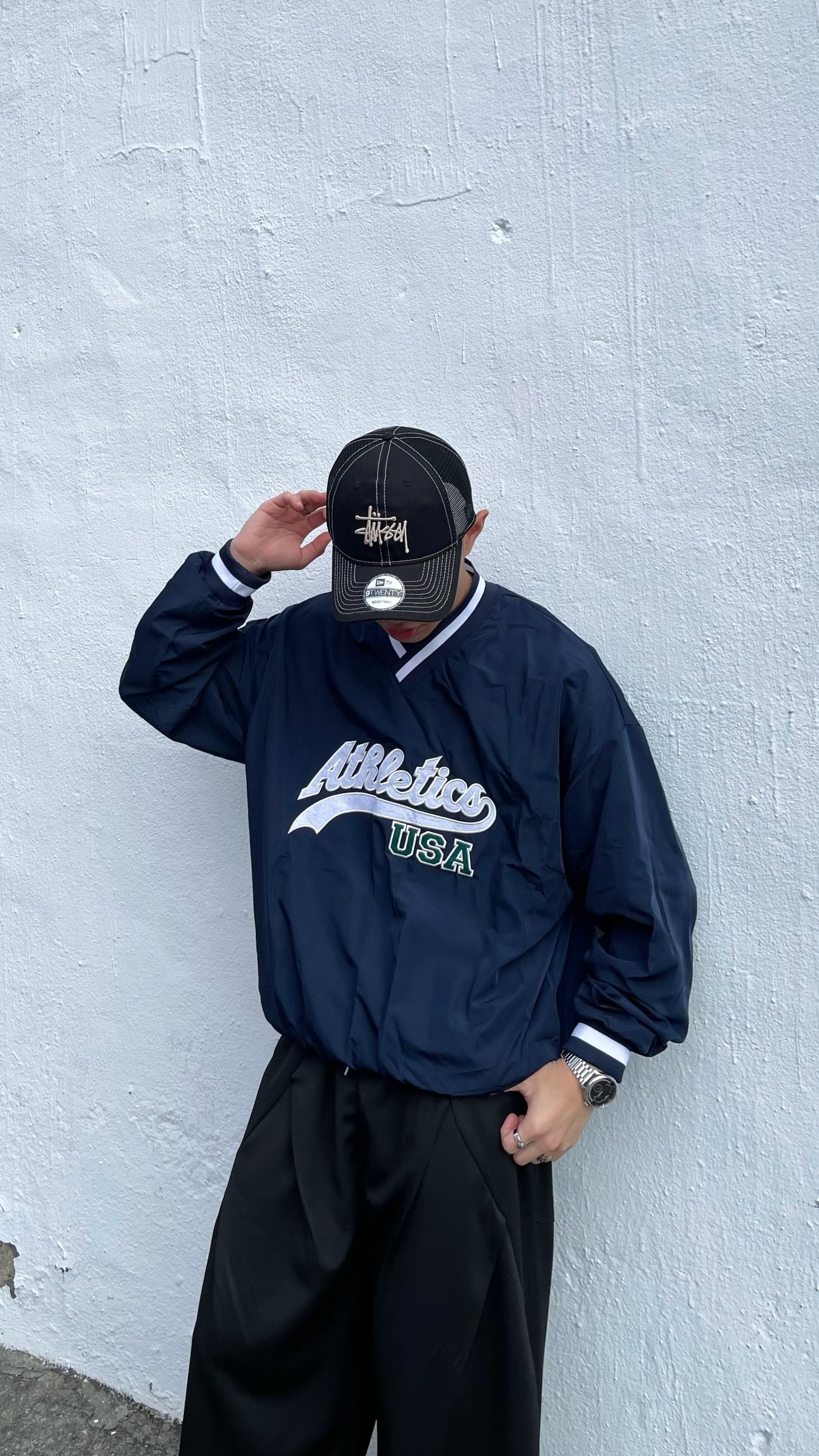 美式Ｖ領刺繡USA 大學Tee ( 3colors )