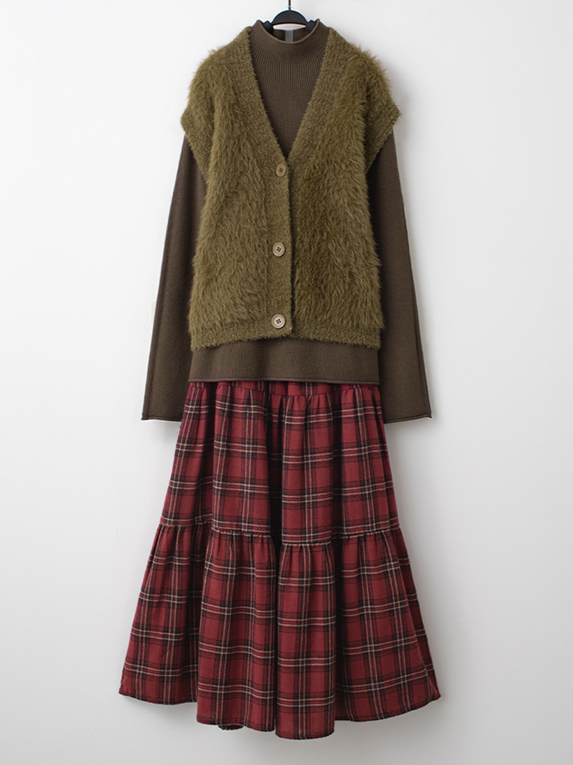 絨毛針織背心落肩針織上衣格紋蛋糕長裙組合
