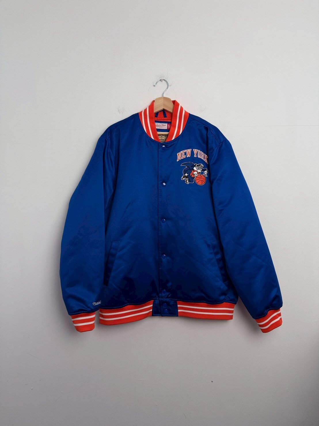 MITCHELL & NESS Nba Satin Jacket New York Knicks Jacket SIZE XL