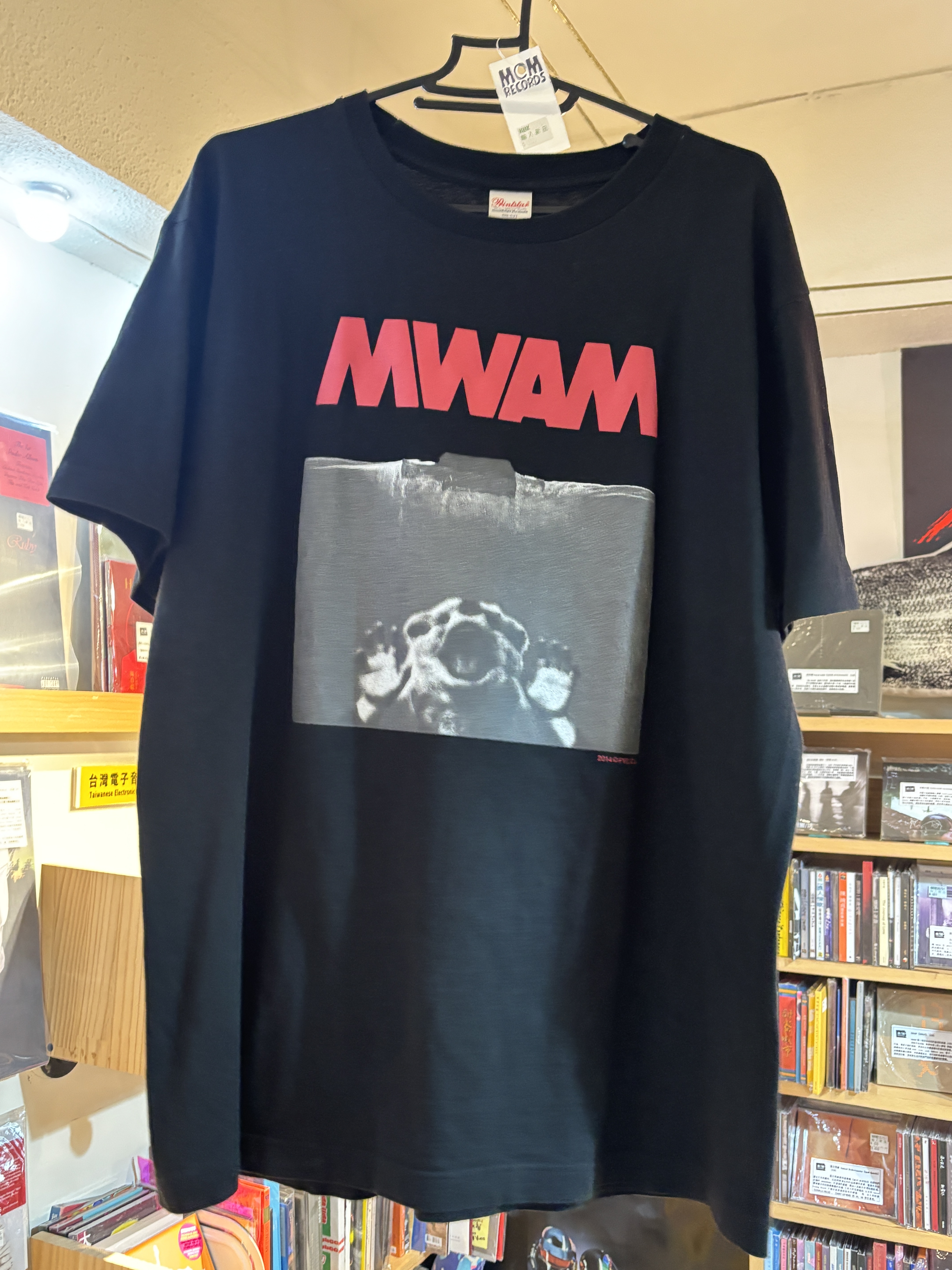 MAN WITH A MISSION 翻完電影《大白鯊》絕版二手tee