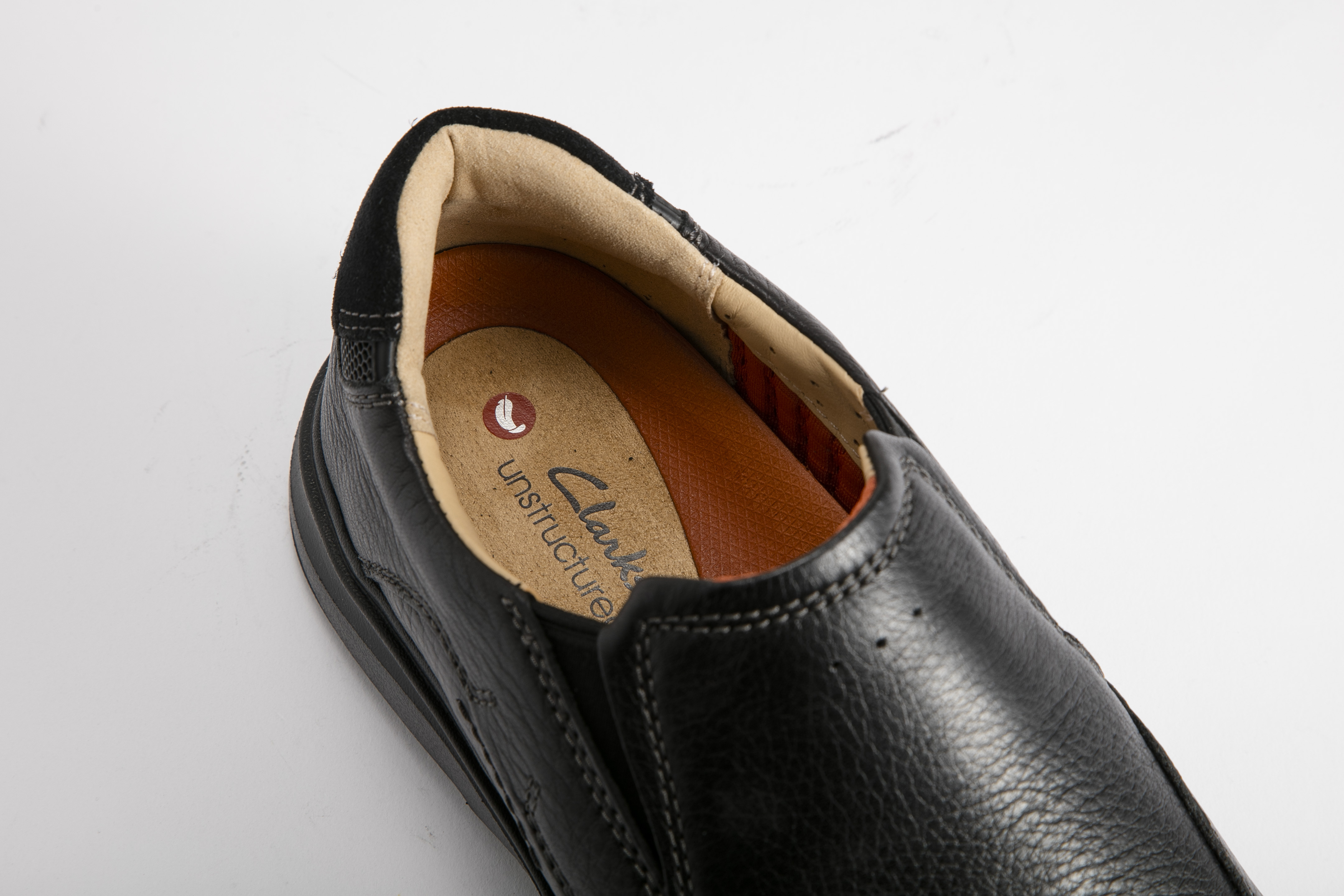 Clarks - Men's Un Briley Step Black Leather 26179984-BK