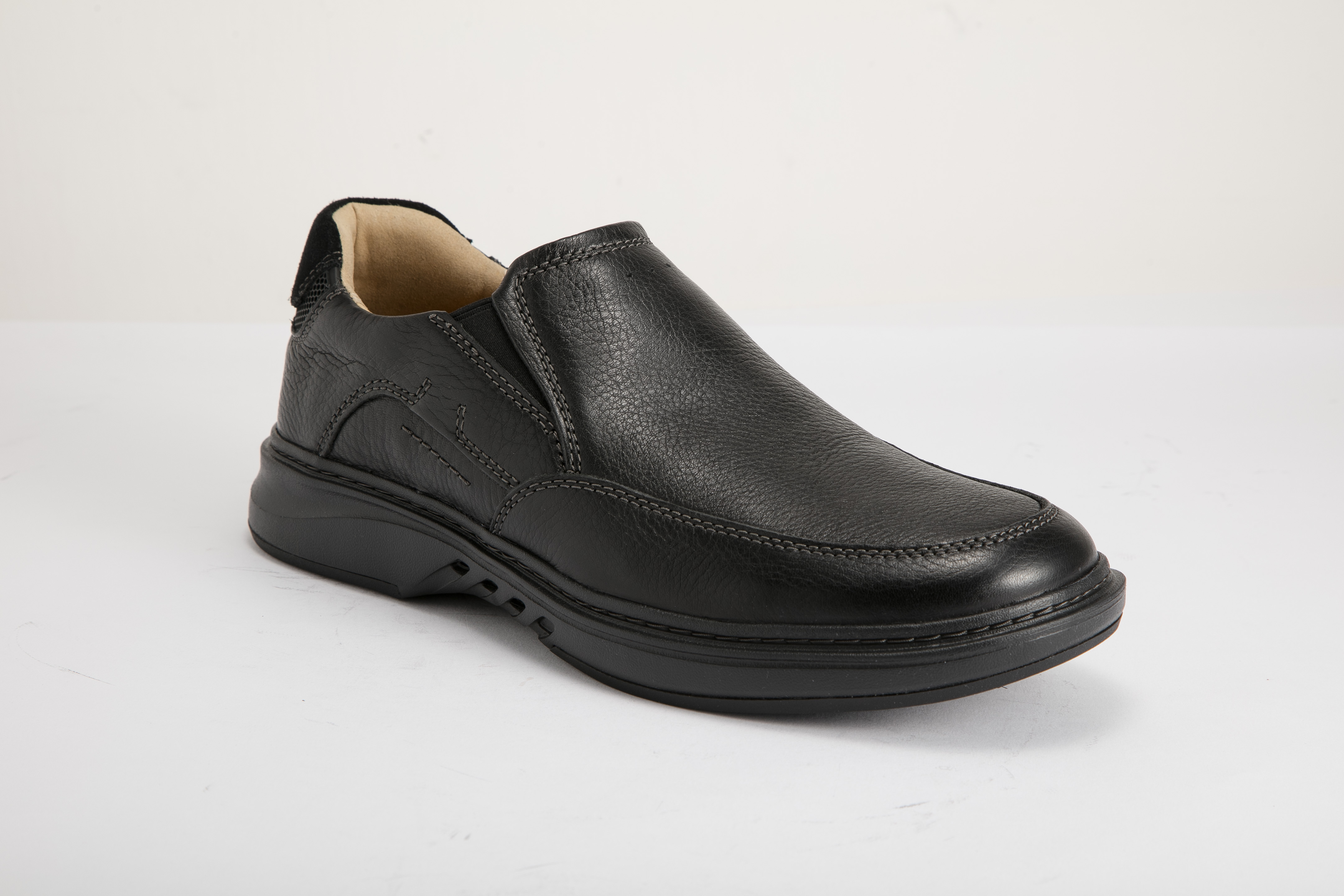 Clarks - Men's Un Briley Step Black Leather 26179984-BK