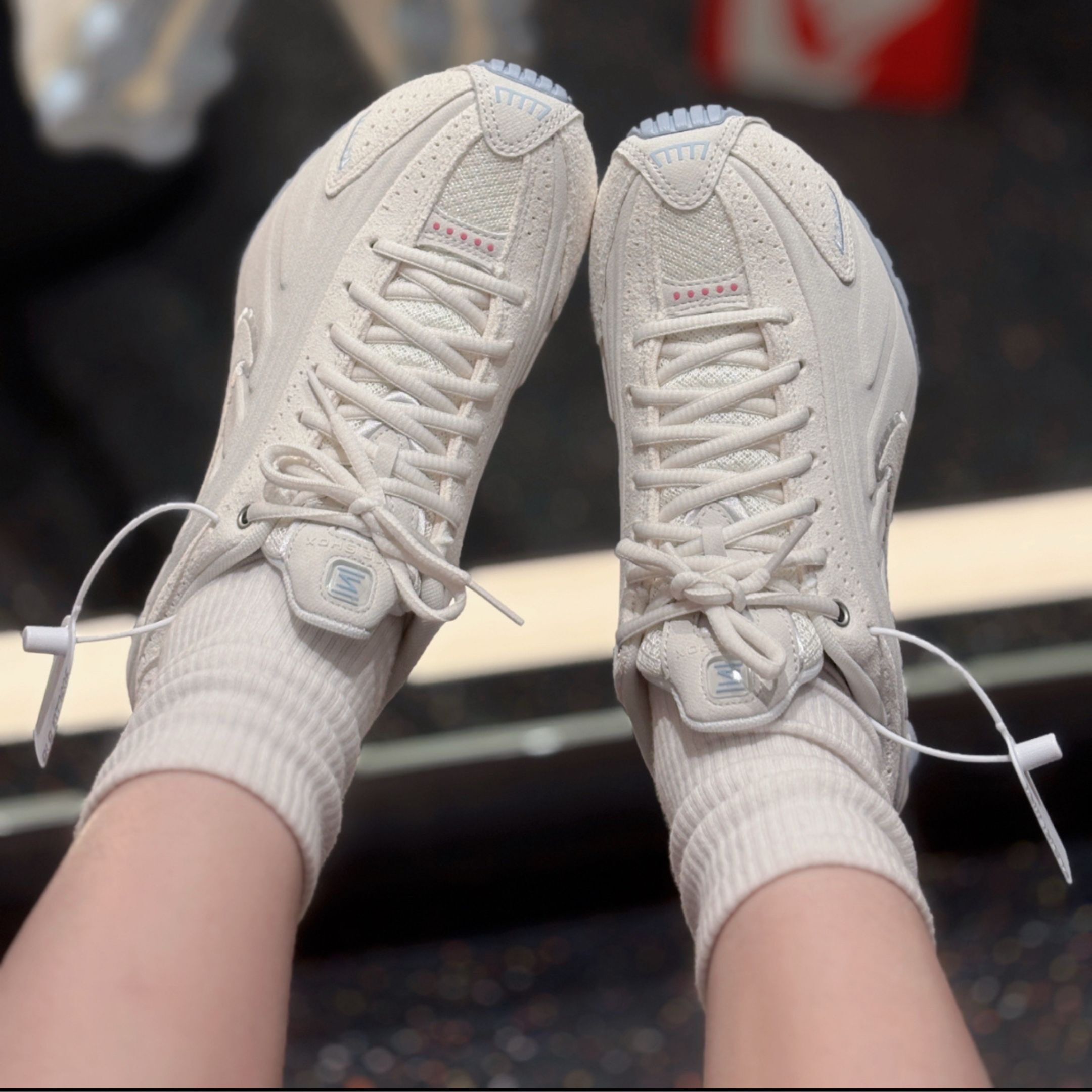 NICEDAY 代購 Nike Shox R4 寶寶藍 淺藍 米白 米藍 天空藍 麂皮 女鞋 IH3572-110